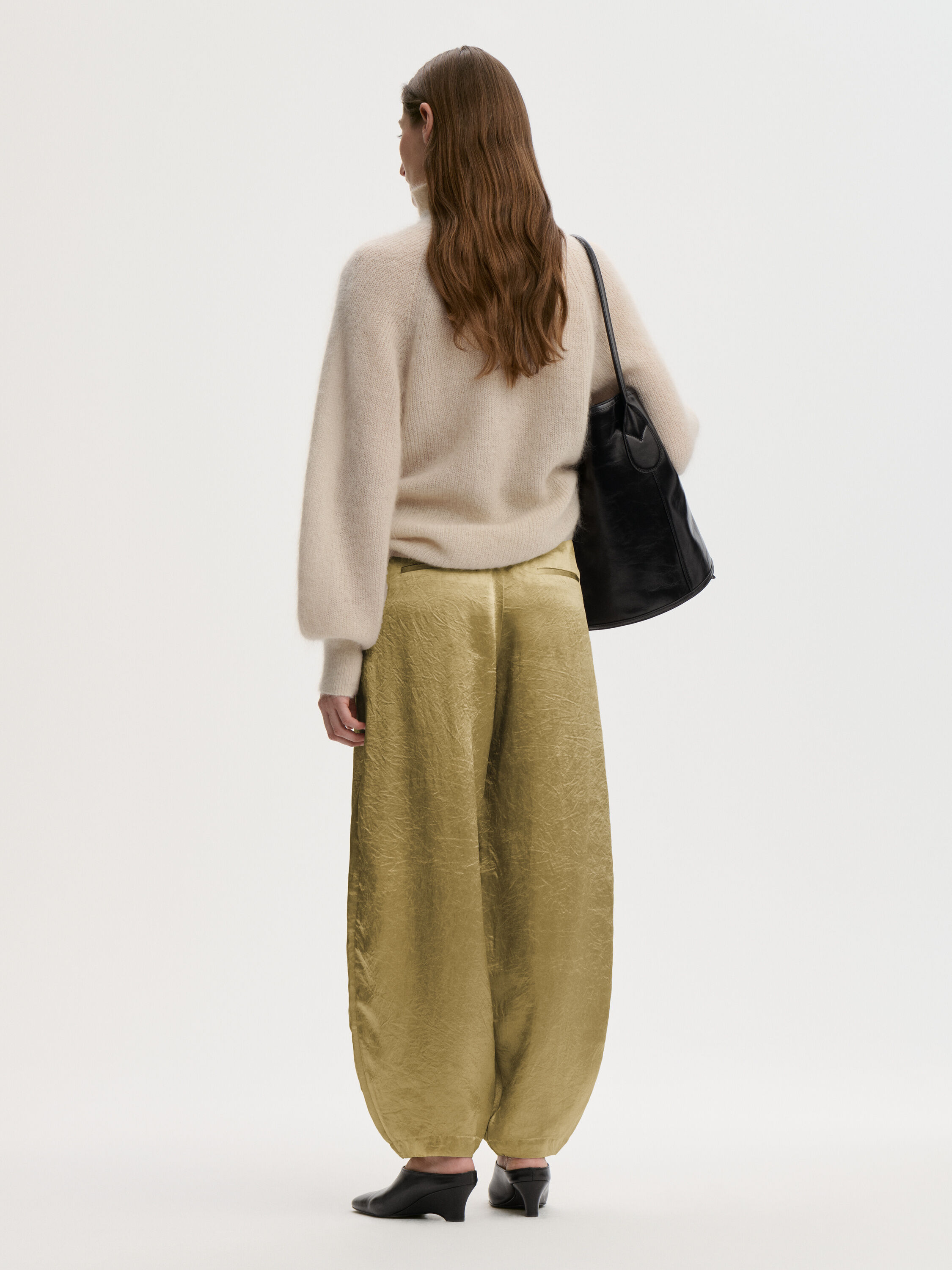Cassie barrel-leg trousers
