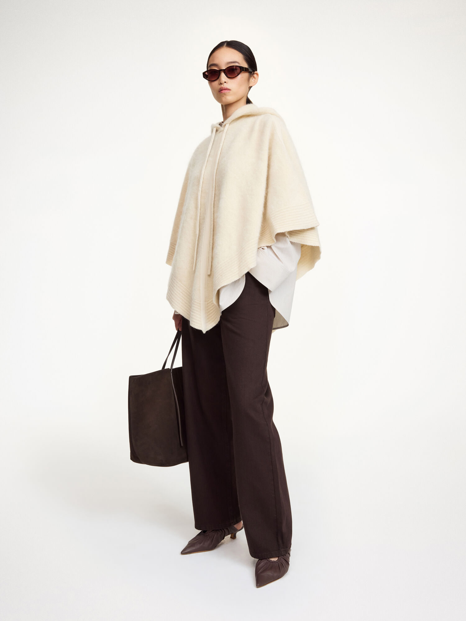 Viggo hooded cape
