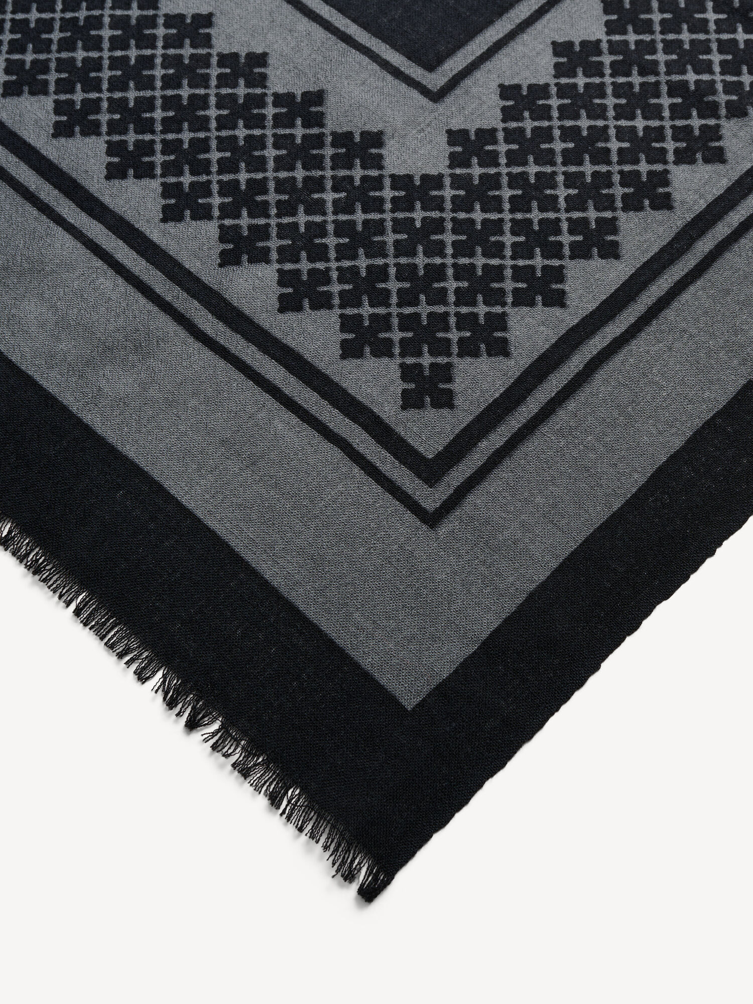 Julee wool scarf
