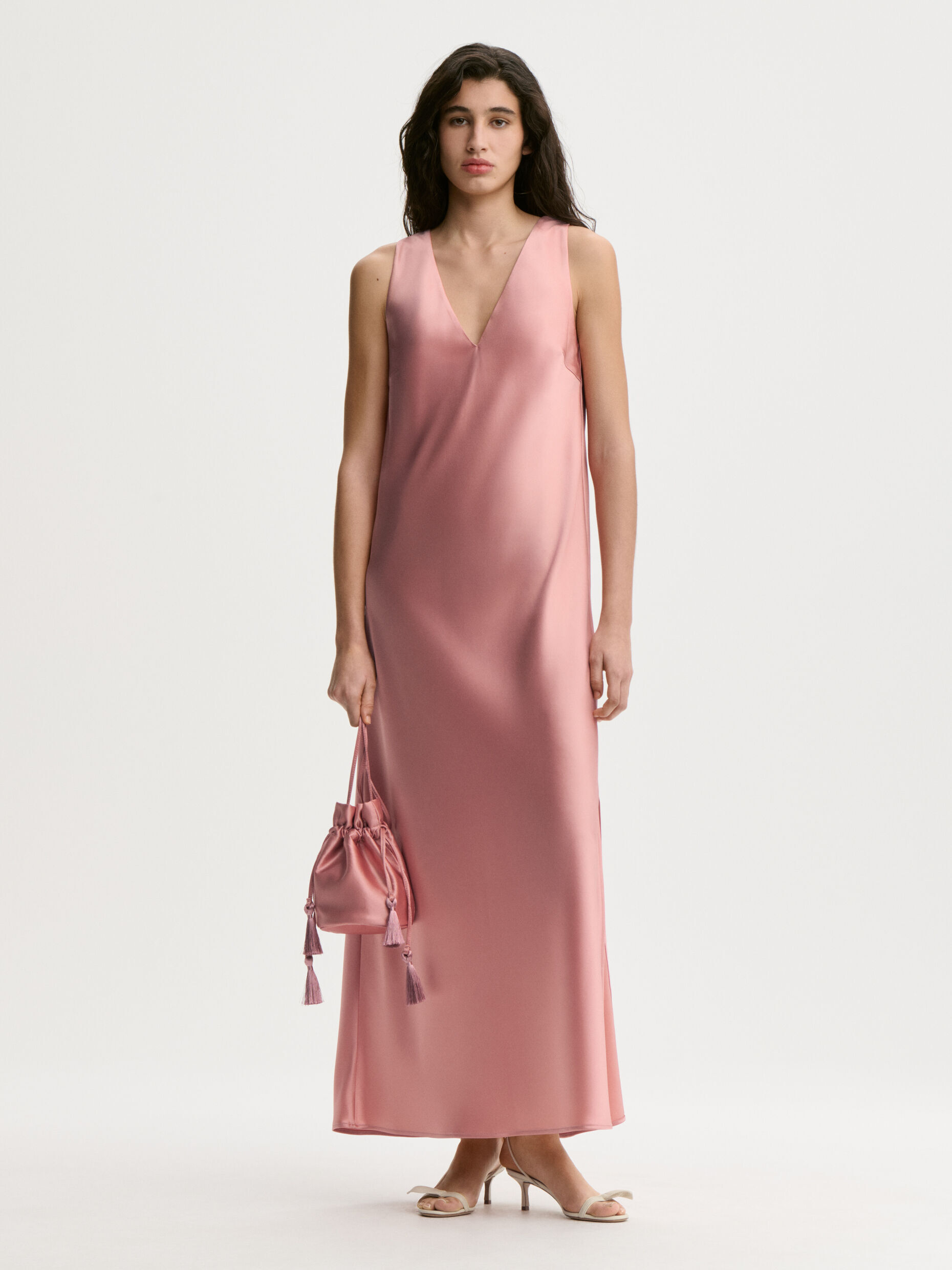 Robe longue en satin Levita