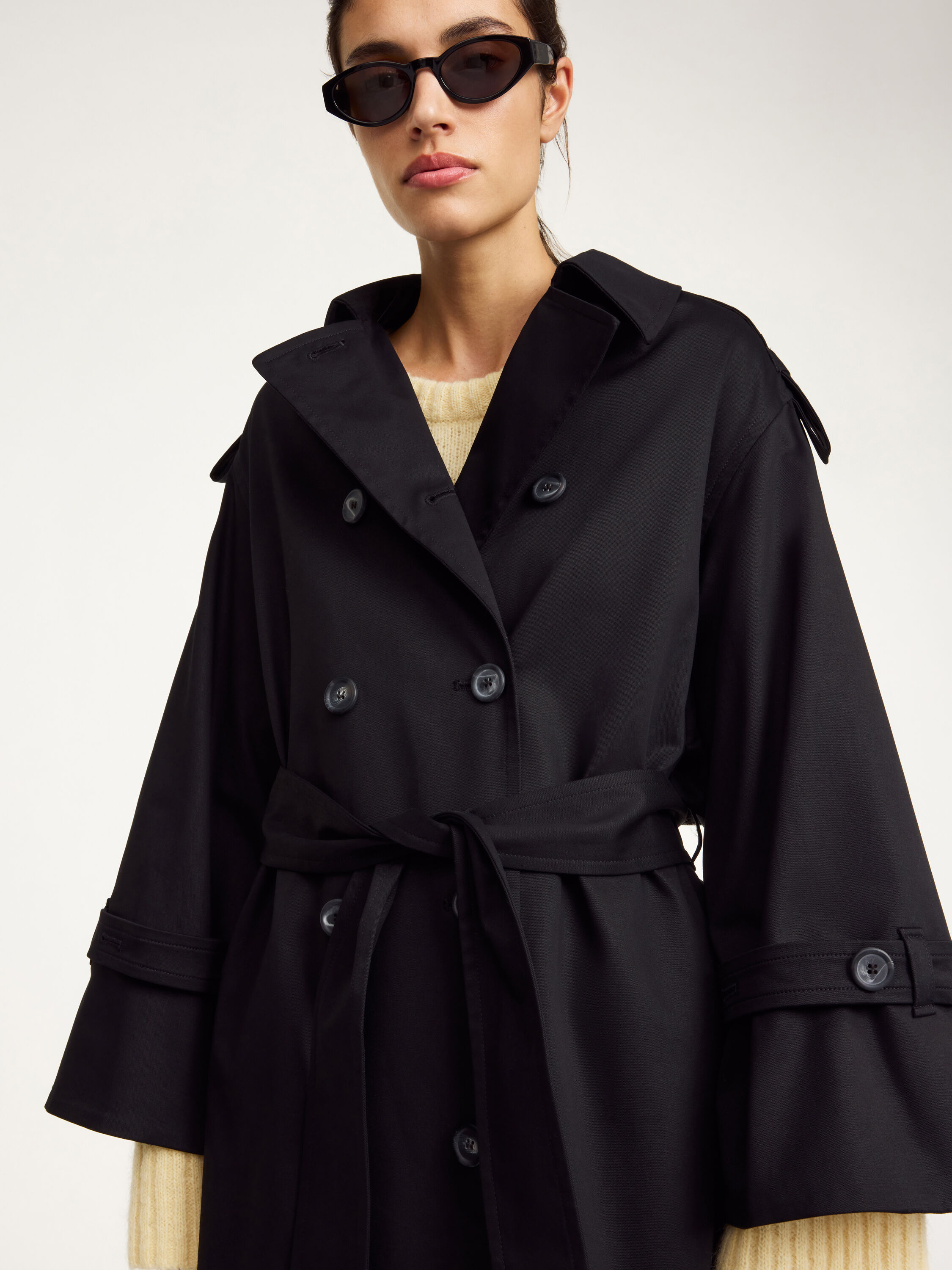 Alaya trench coat