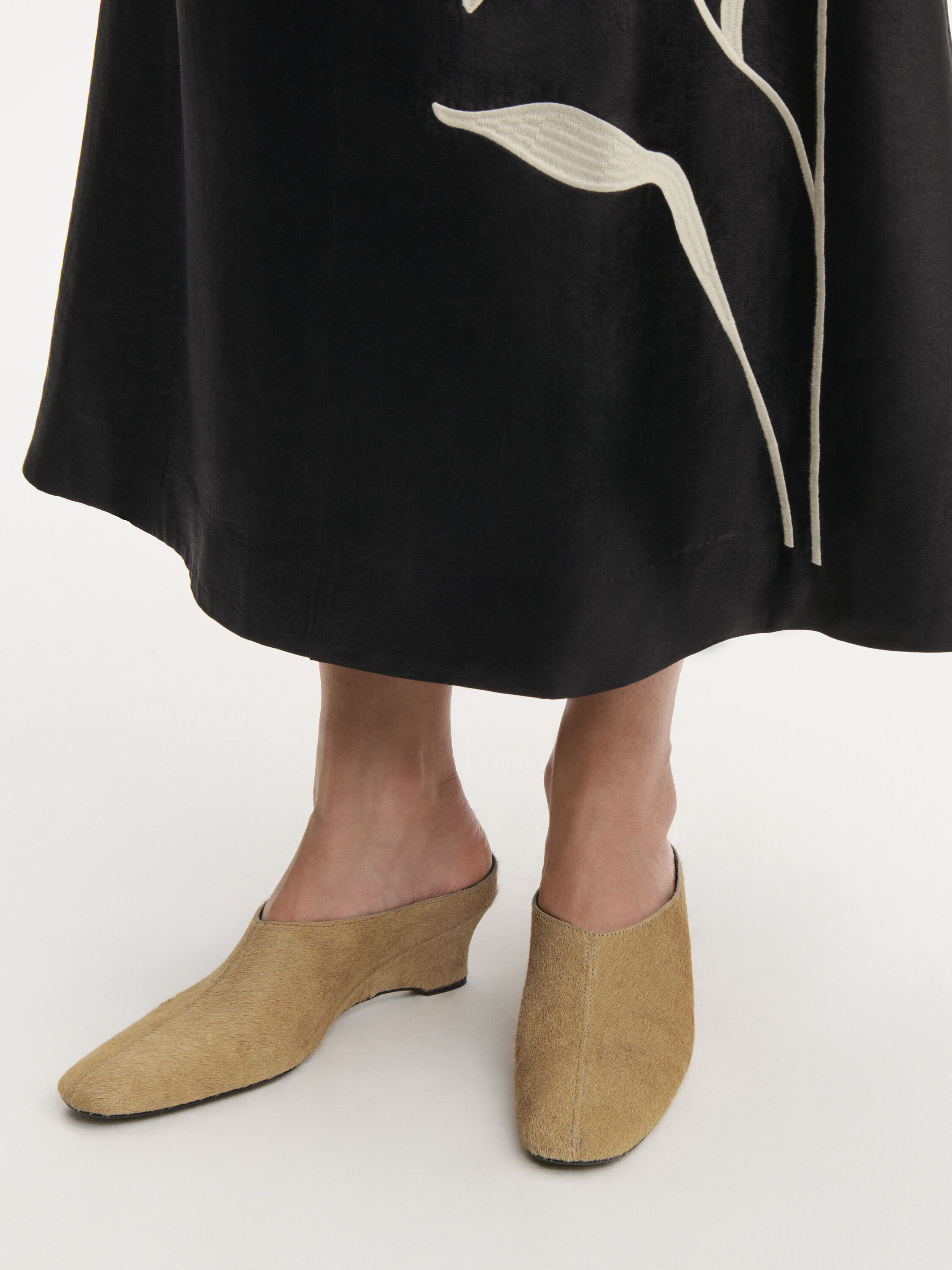 Silvinna Pony wedge sandal