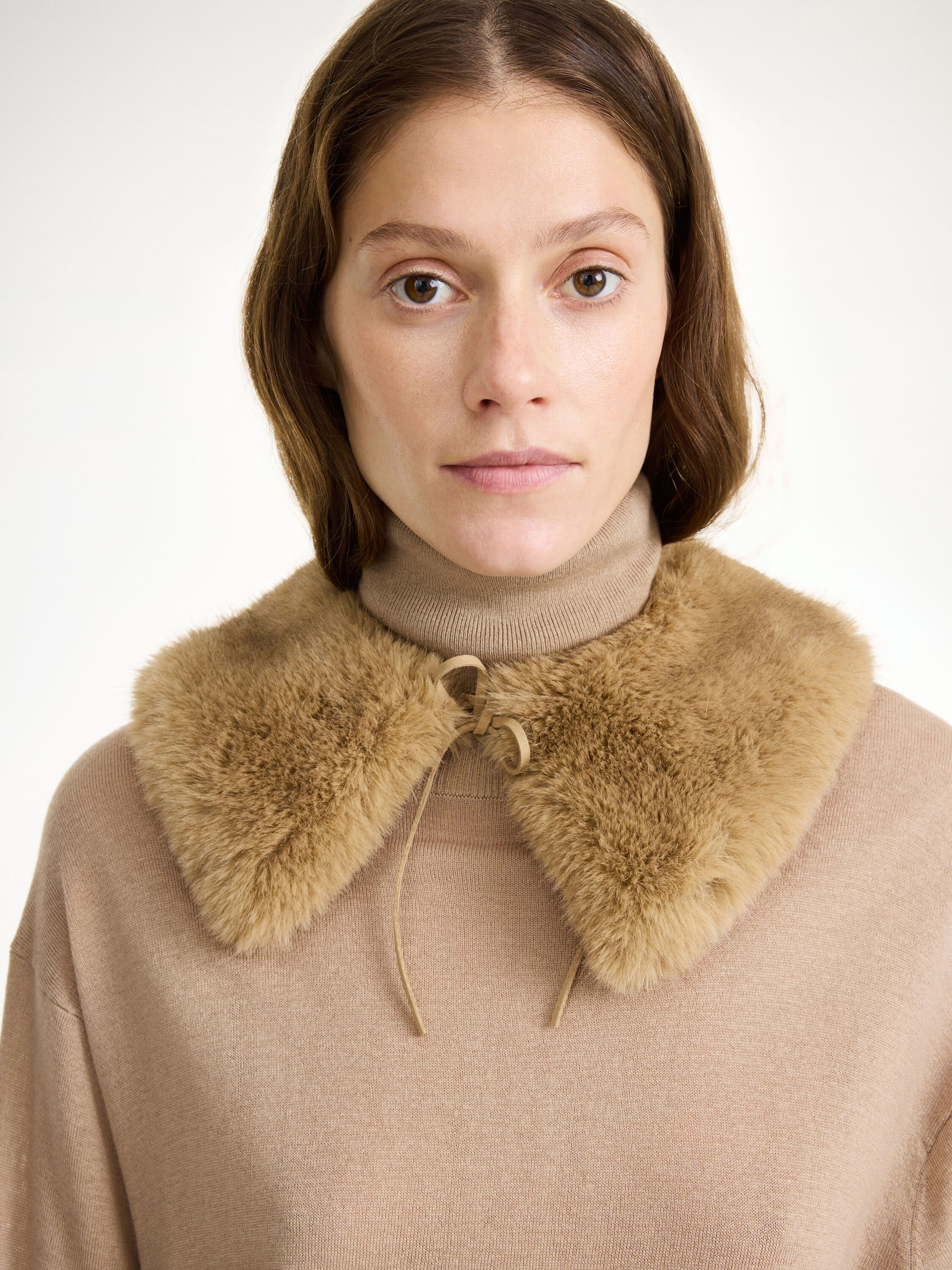 Cowie faux fur collar