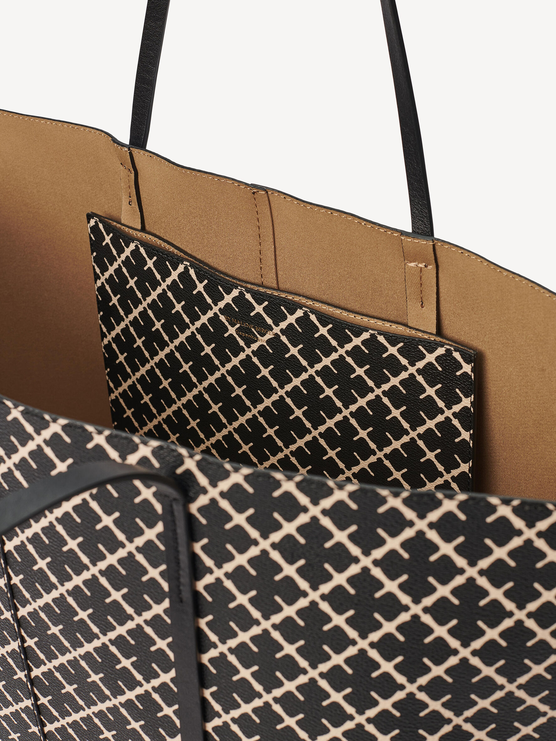 Abi printed tote bag