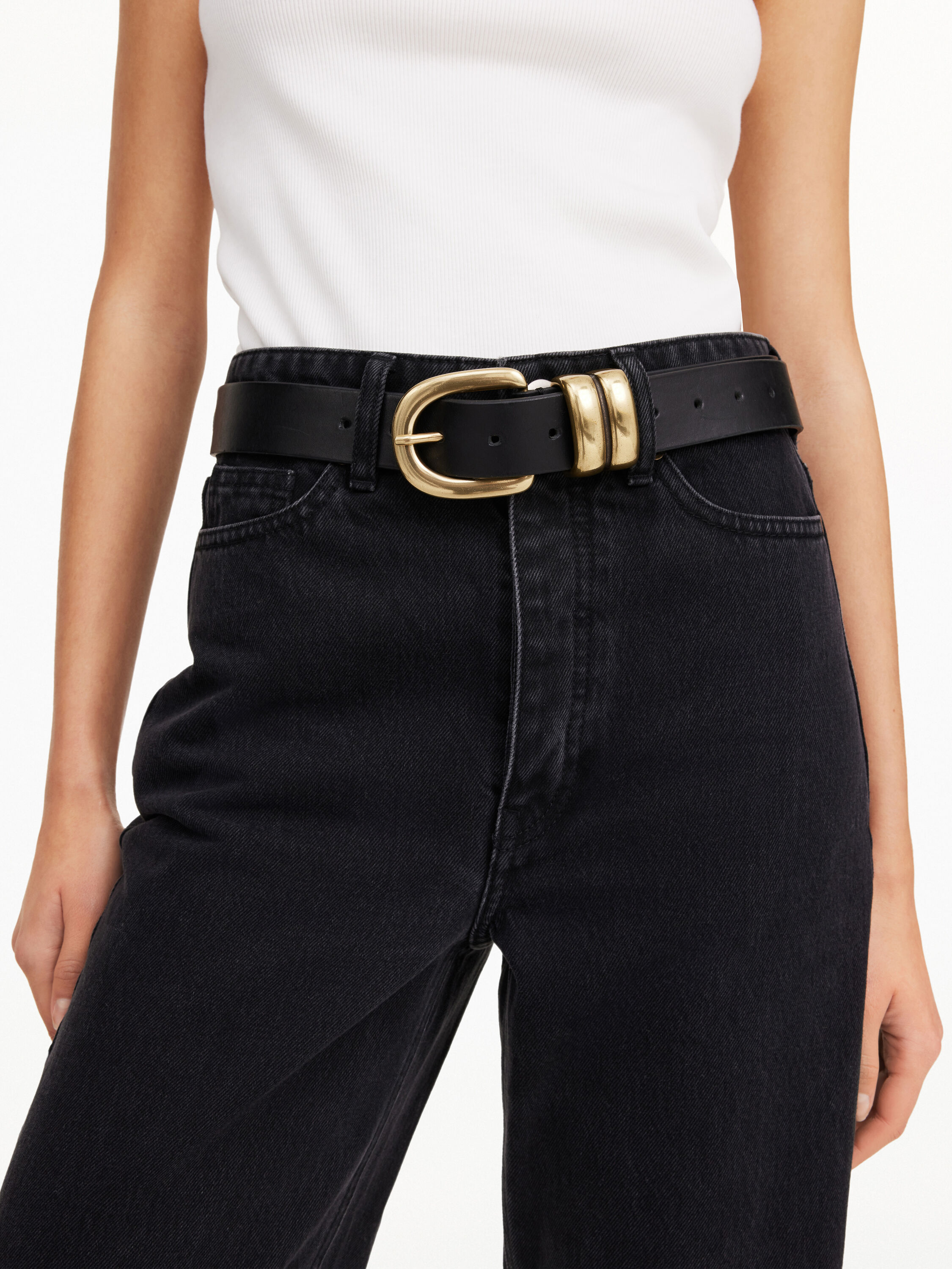 Zoira leather belt