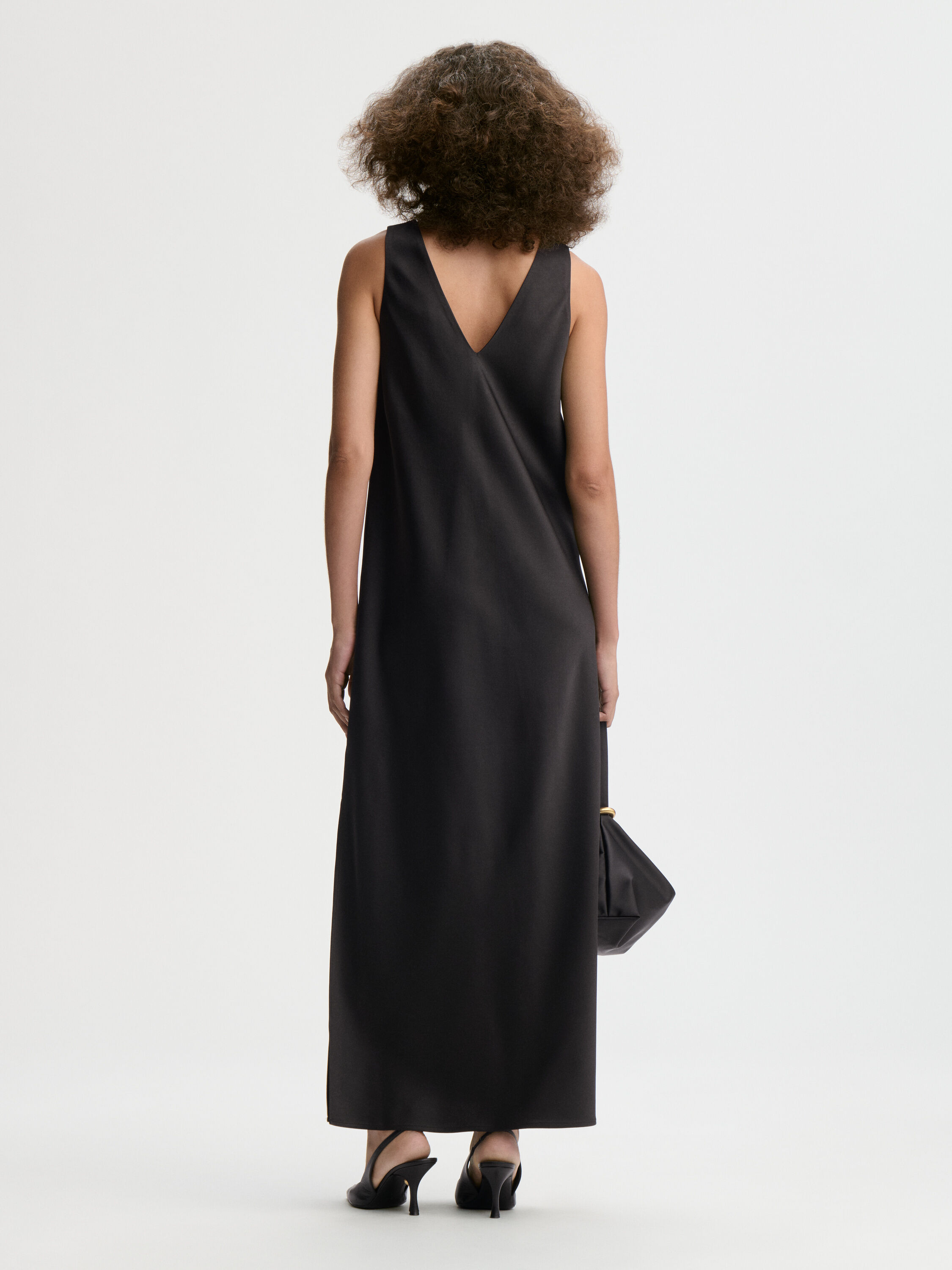 EXCLUSIVE: Levita maxi dress