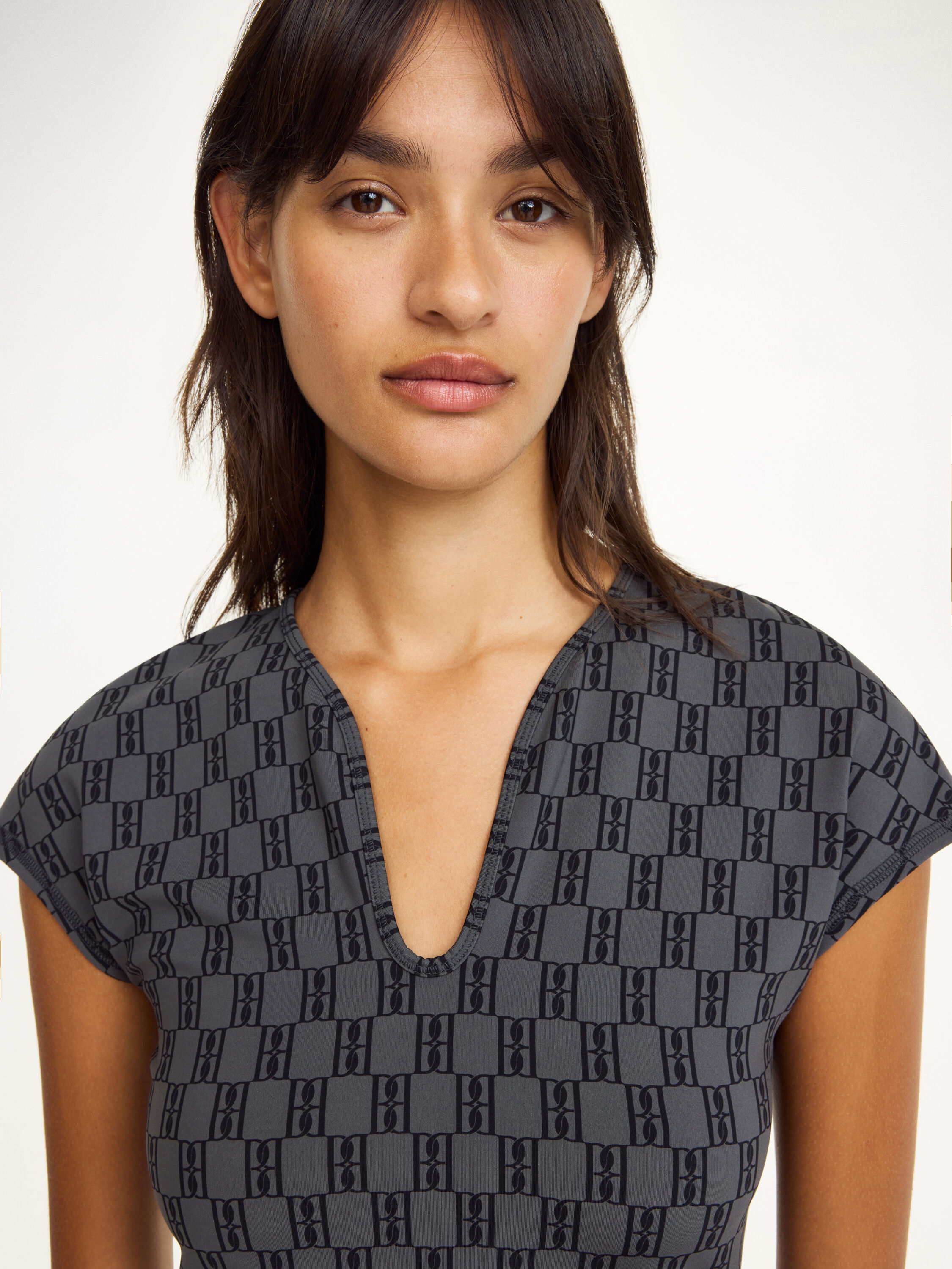 Venazia athletic top - Buy Tops & blouses online | By Malene