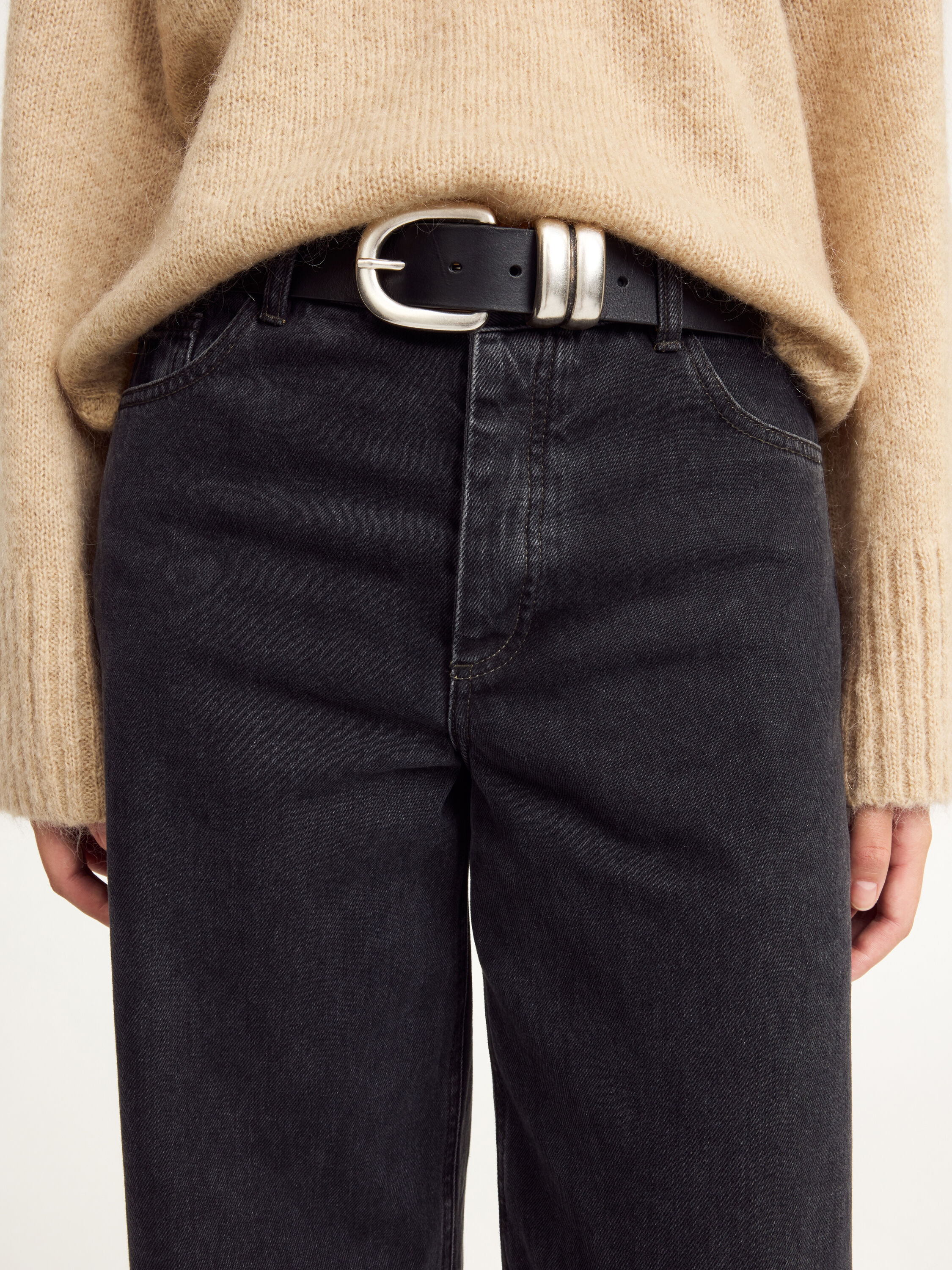 Zoira leather belt