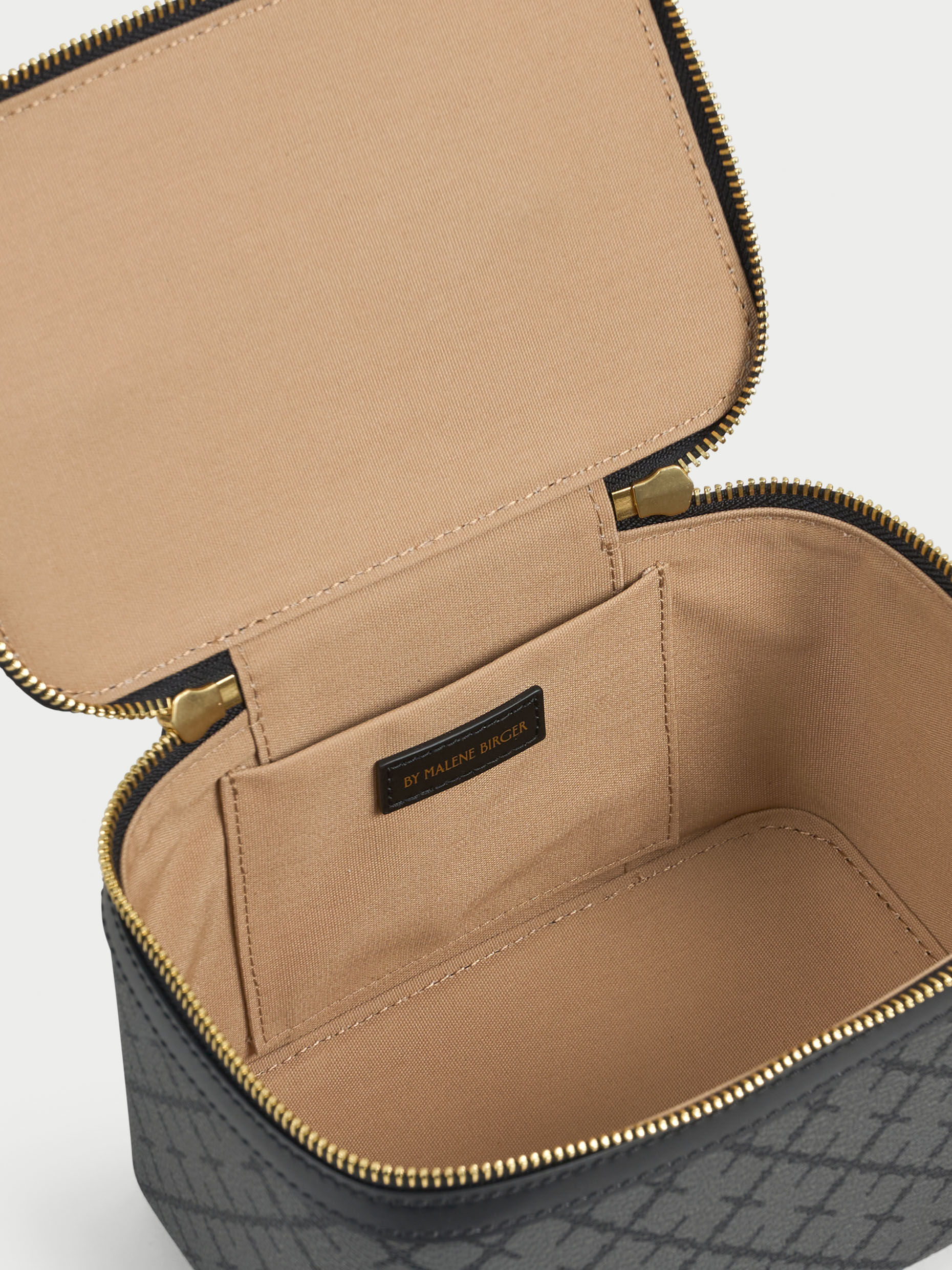 Bae Beauty Small cosmetics case