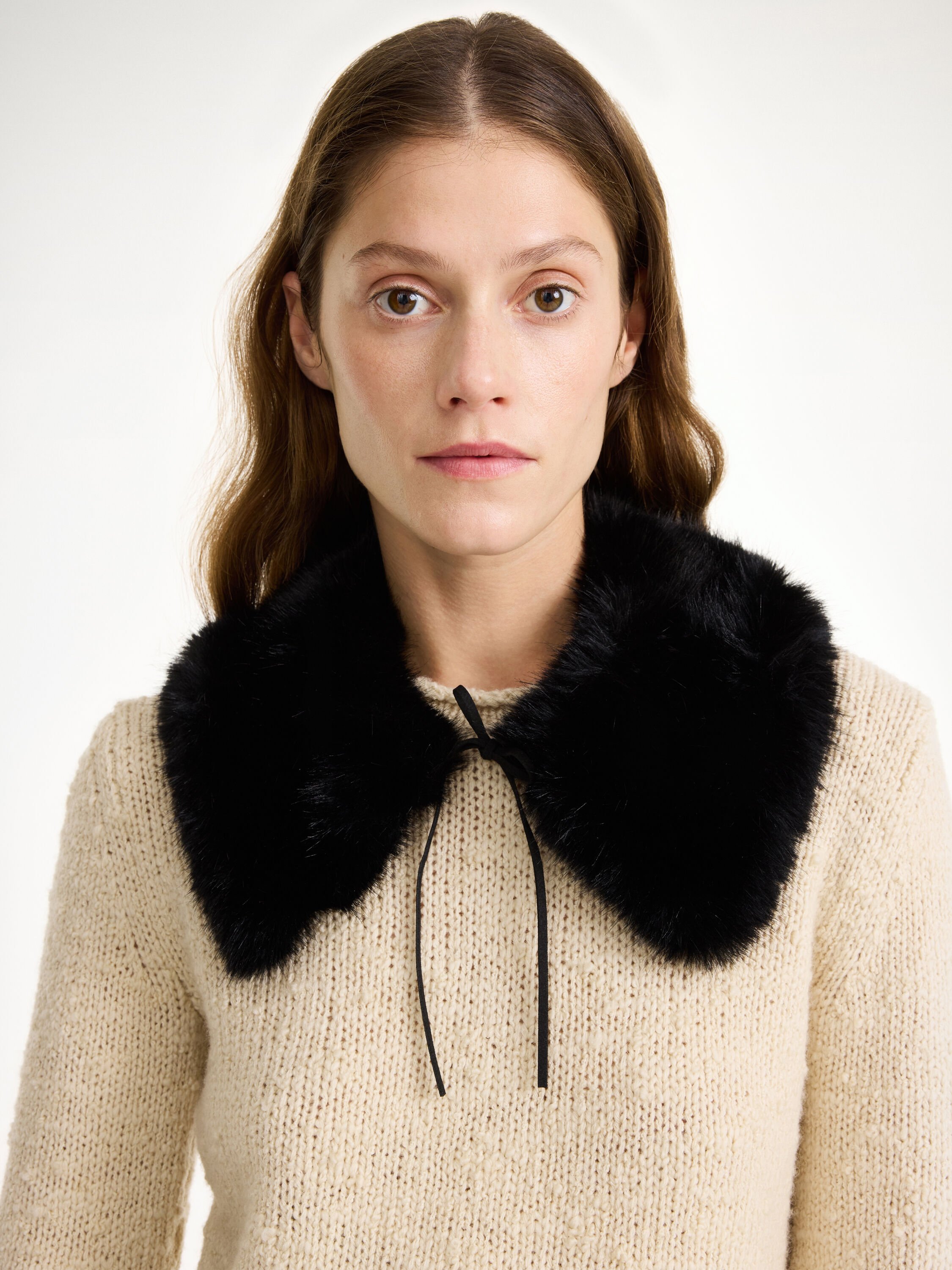 Black fake fur collar sale