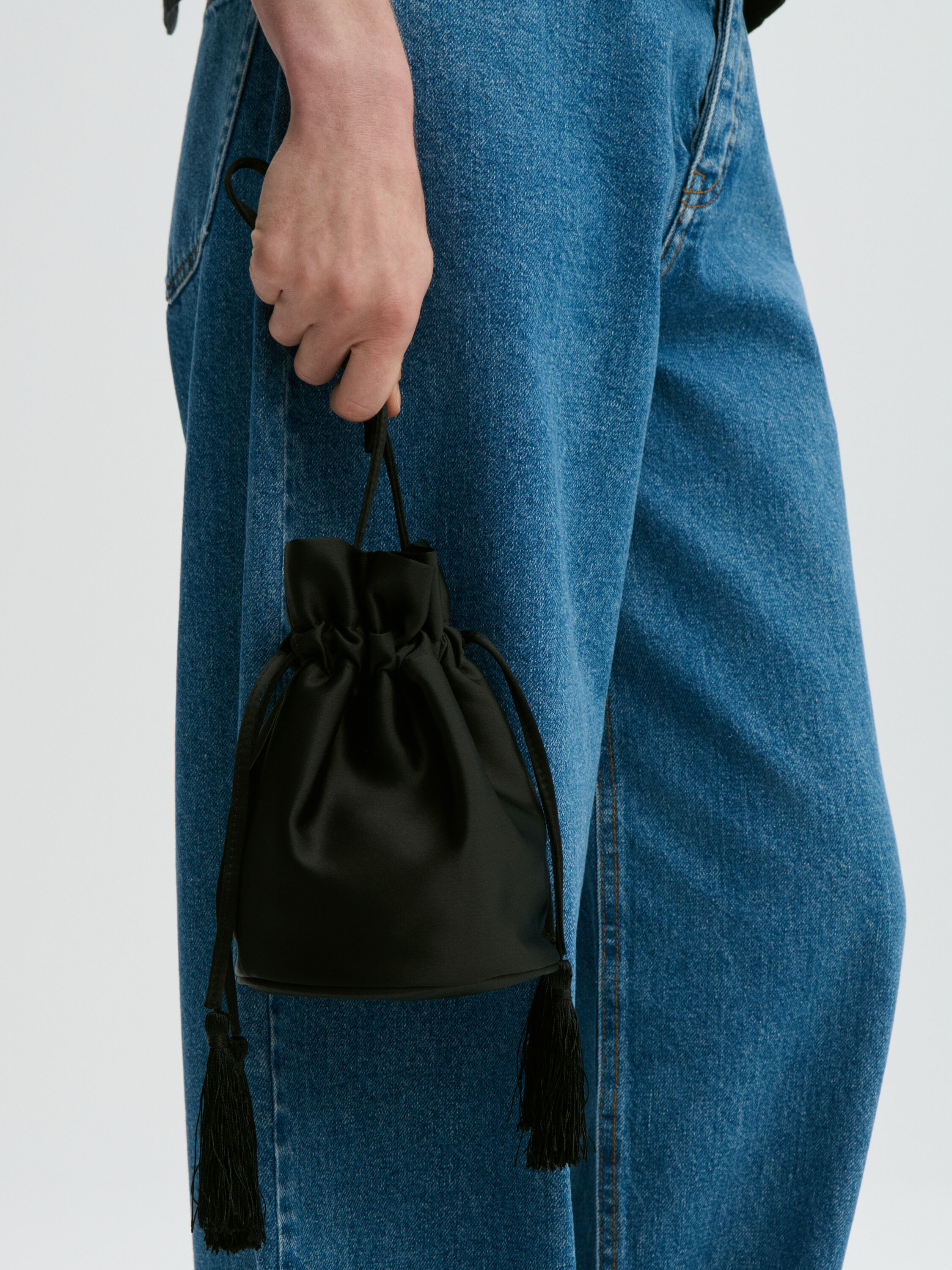 Landinna satin bucket bag