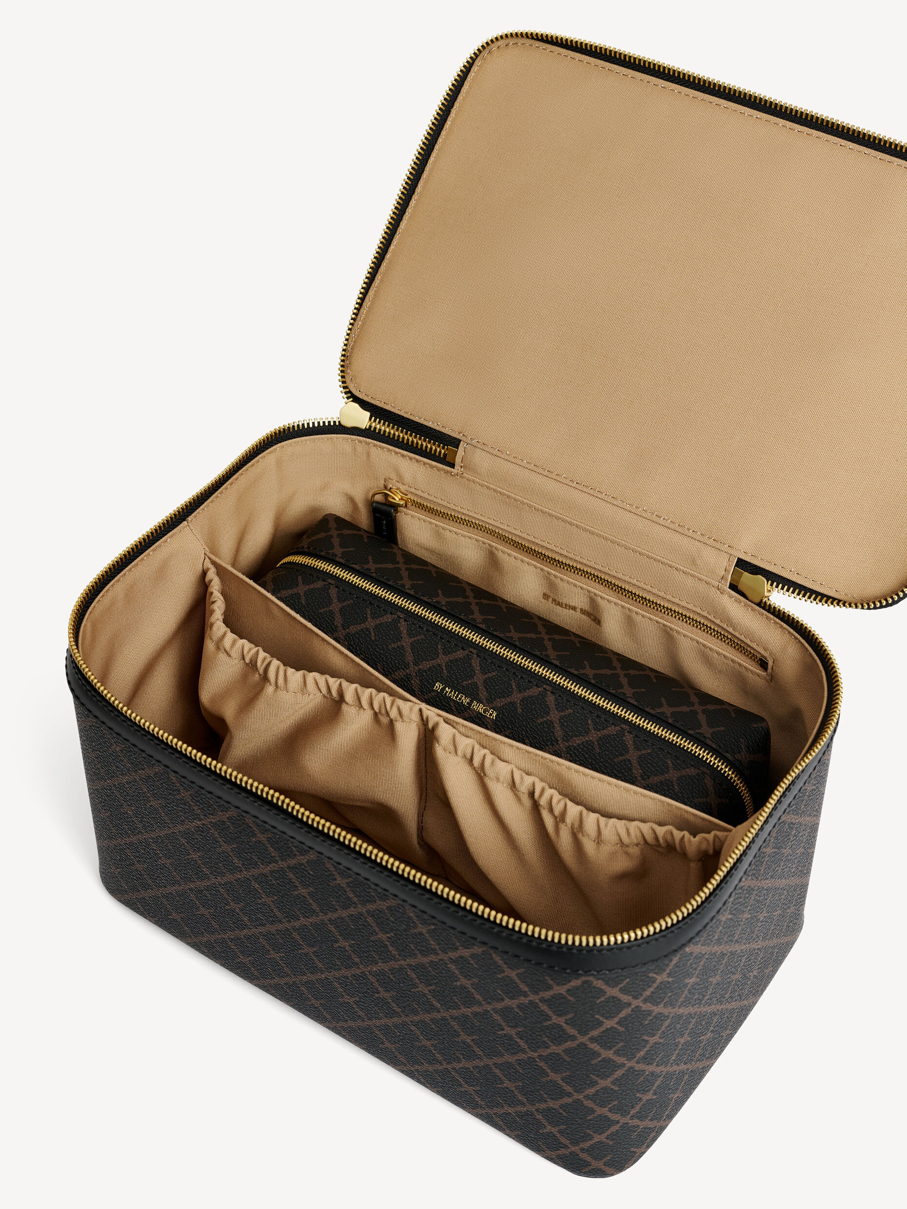 Bae Beauty cosmetics case