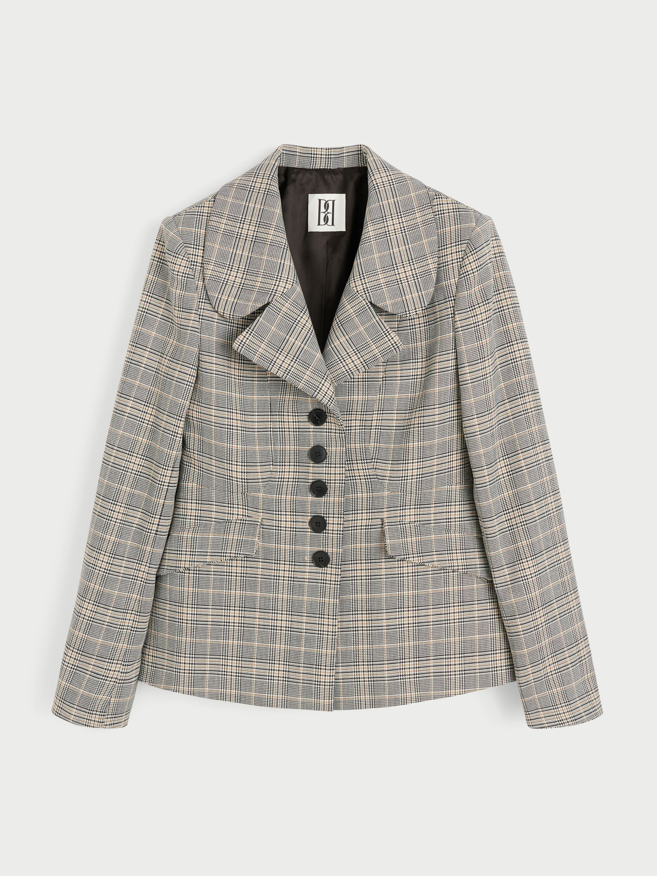EXCLUSIVE: Adrienna single-breasted blazer