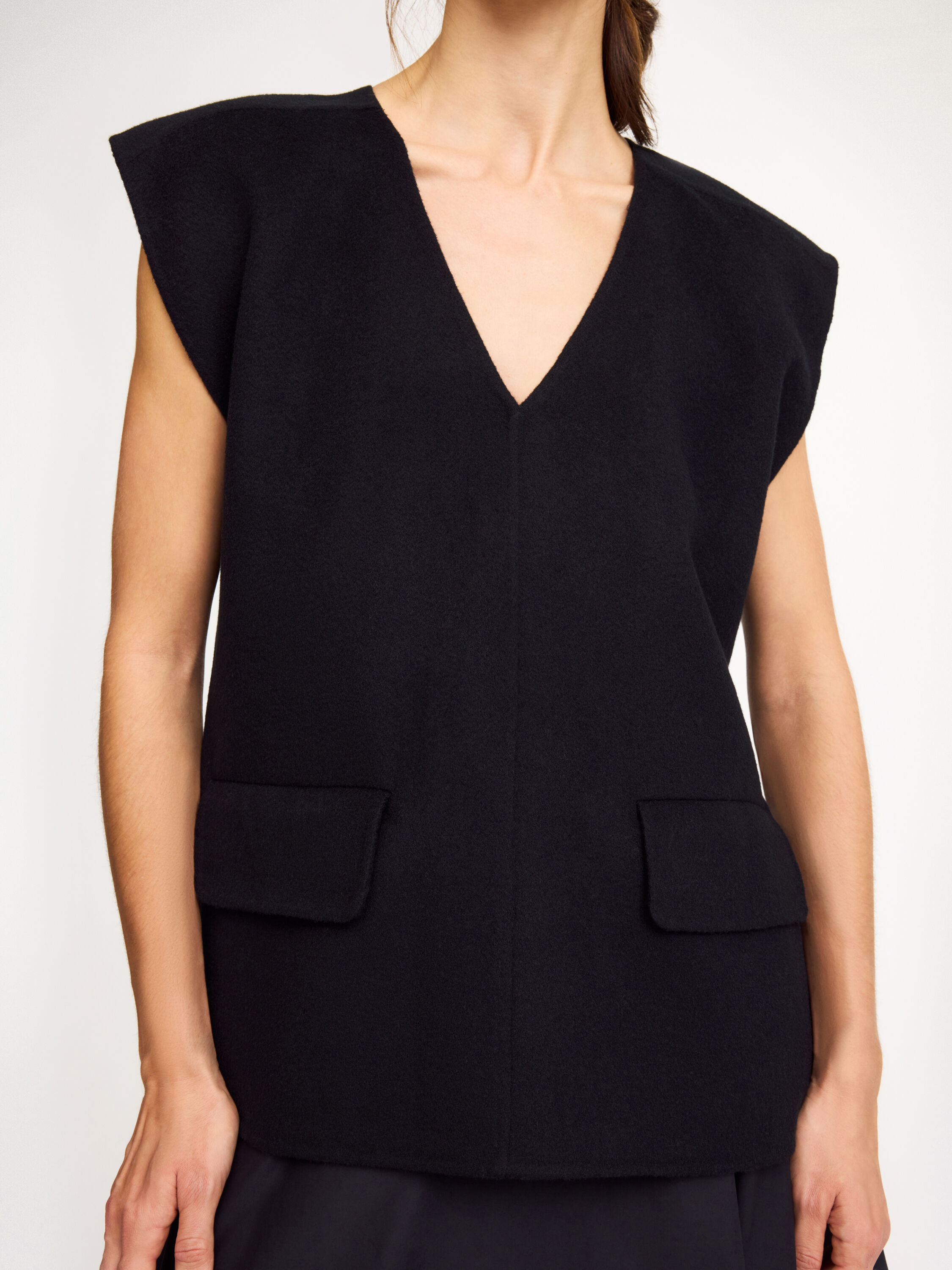 マーモット WOOL PANELED CROP VEST Cilia wool vest - Buy sfra-bmb-storefront-catalog online