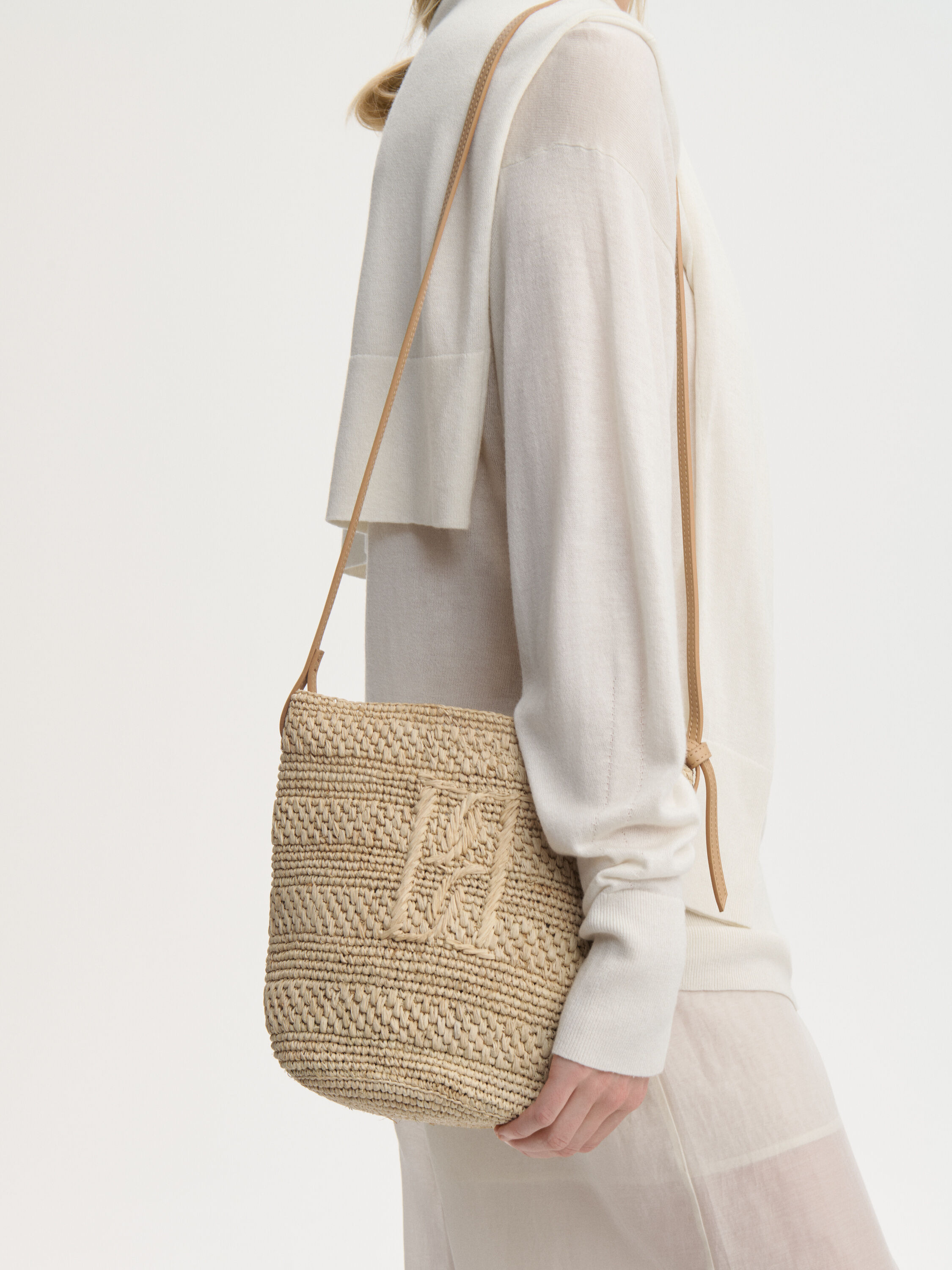 Mirabellee straw bucket bag