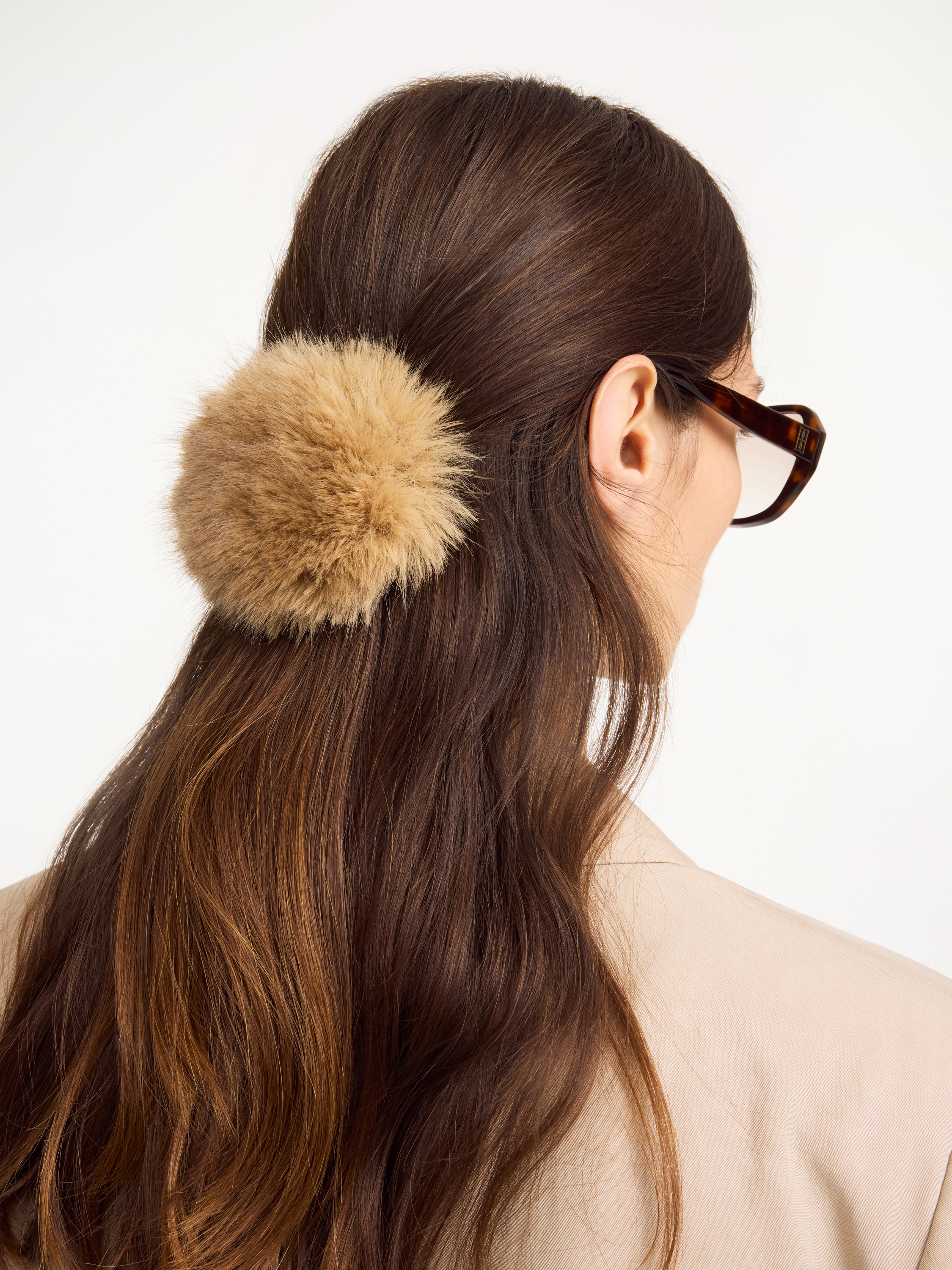 By Malene Birger Shelan Hair Clip In Light Camel