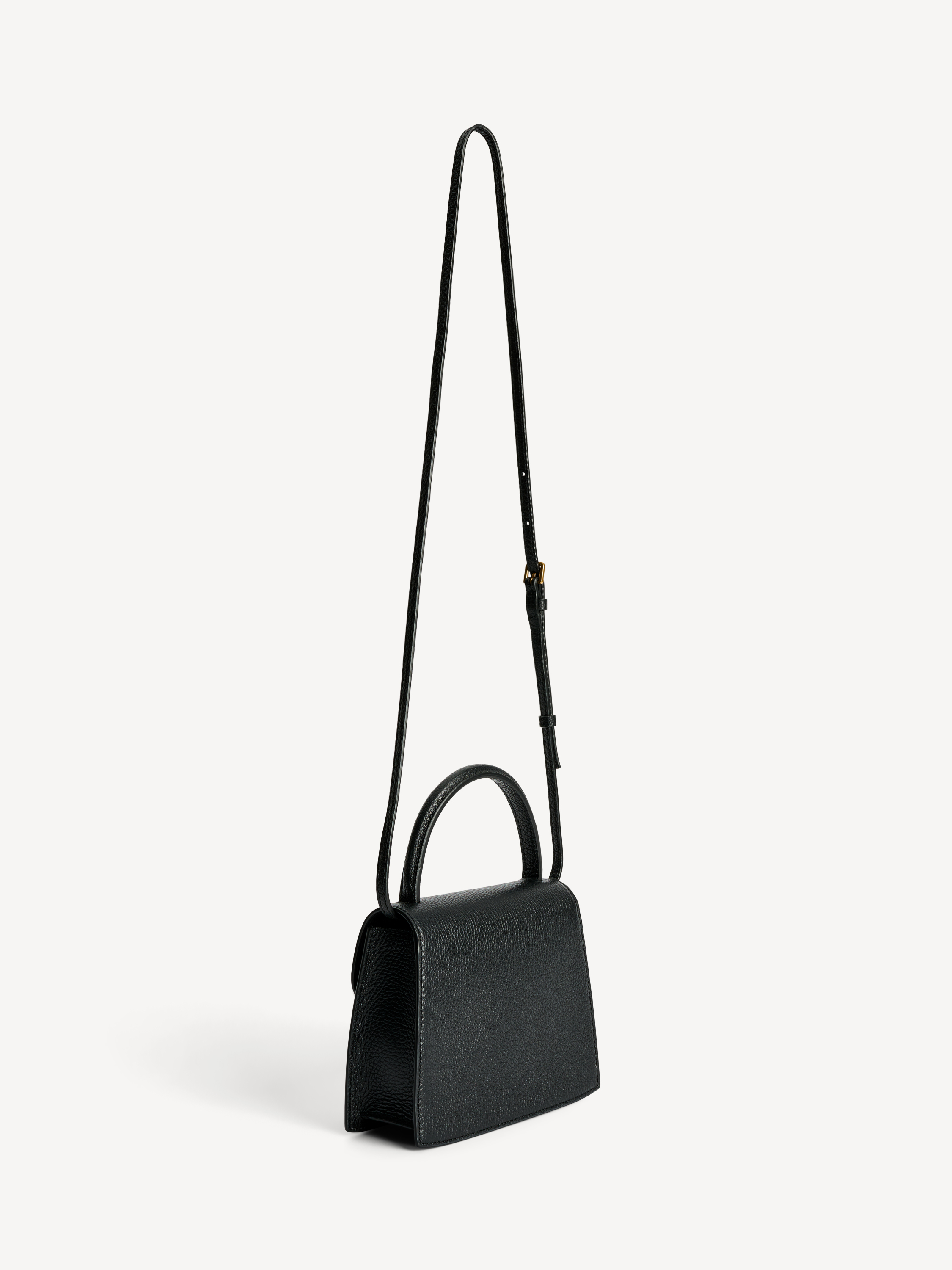 Ramil Shoulder Bag