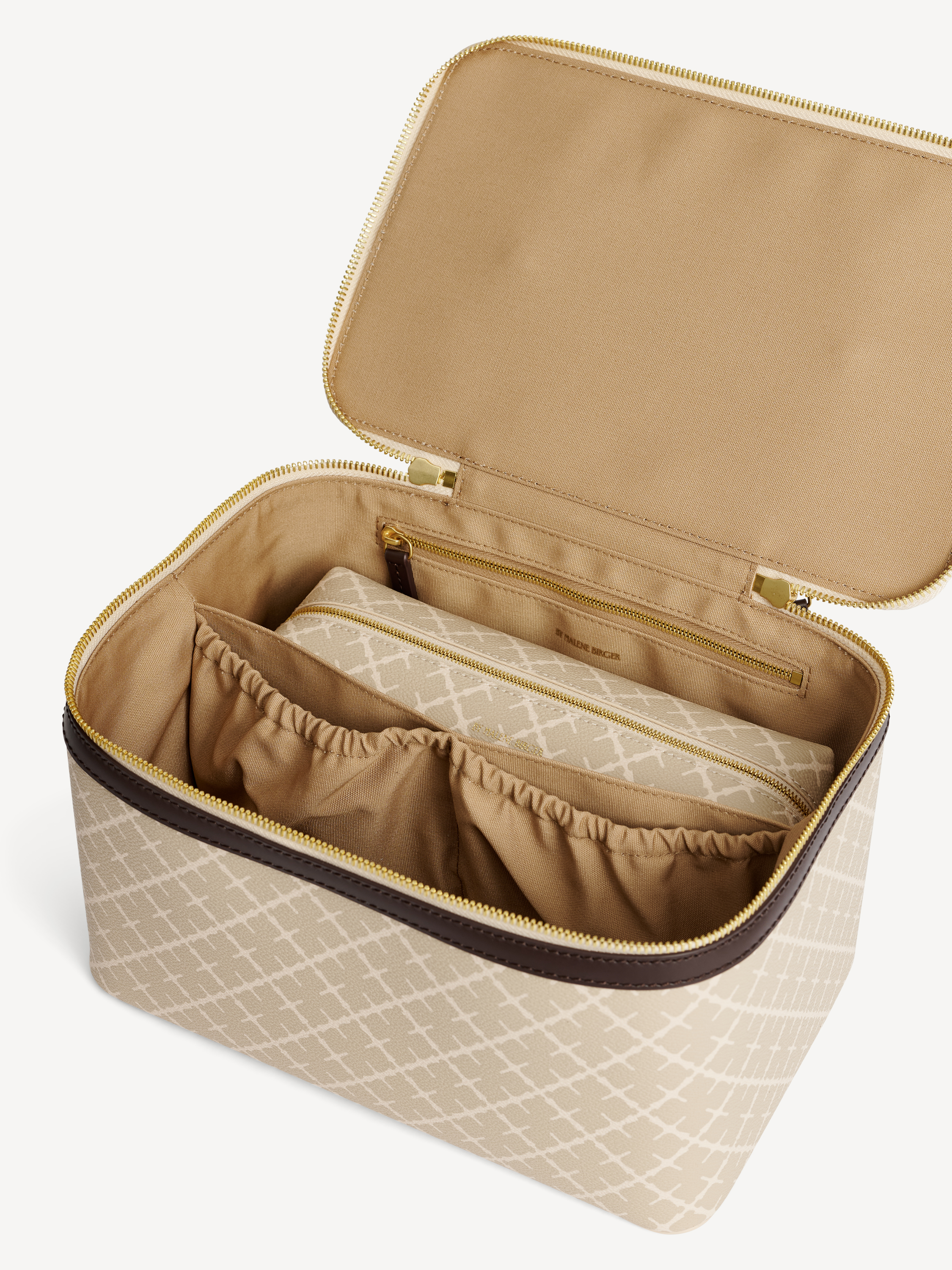 By Malene Birger Bae Beauty Cosmetics Case In Feather
