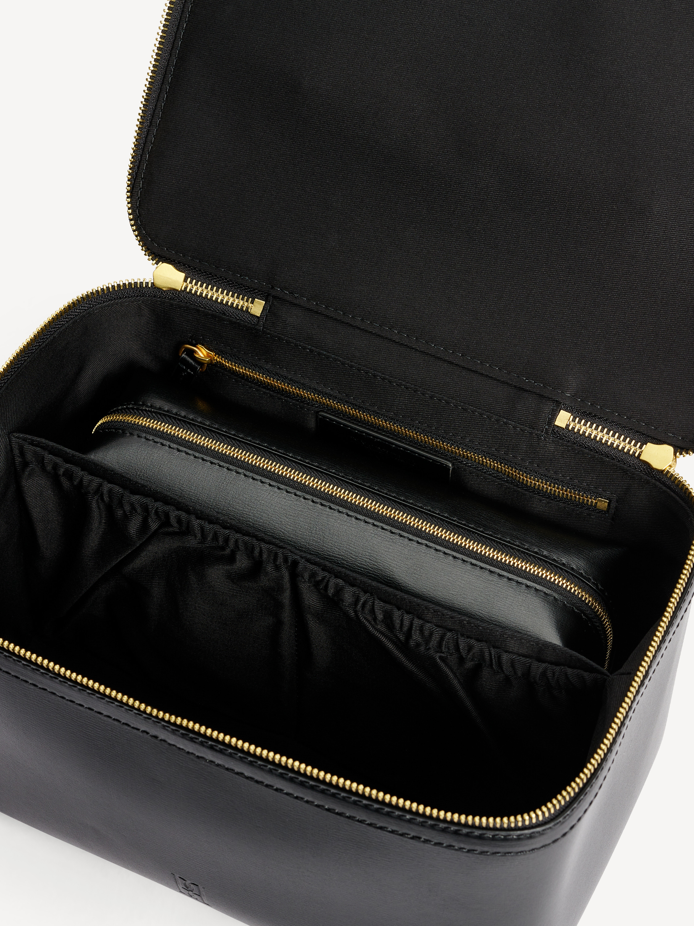 By Malene Birger Aya Beauty Cosmetics Case In Black