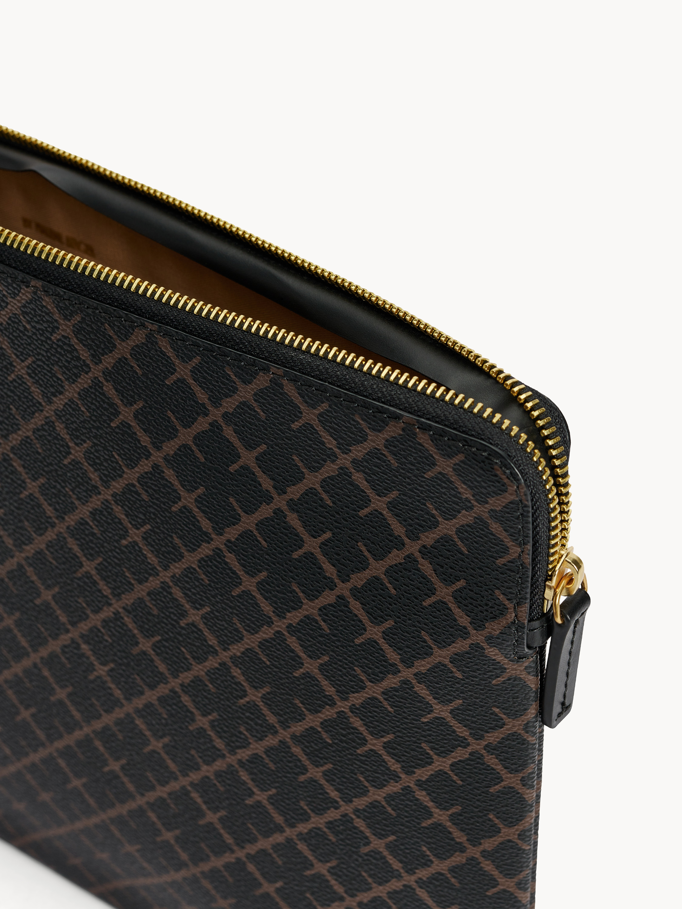 By Malene Birger Ivy Laptop Case In Dark Chokolate
