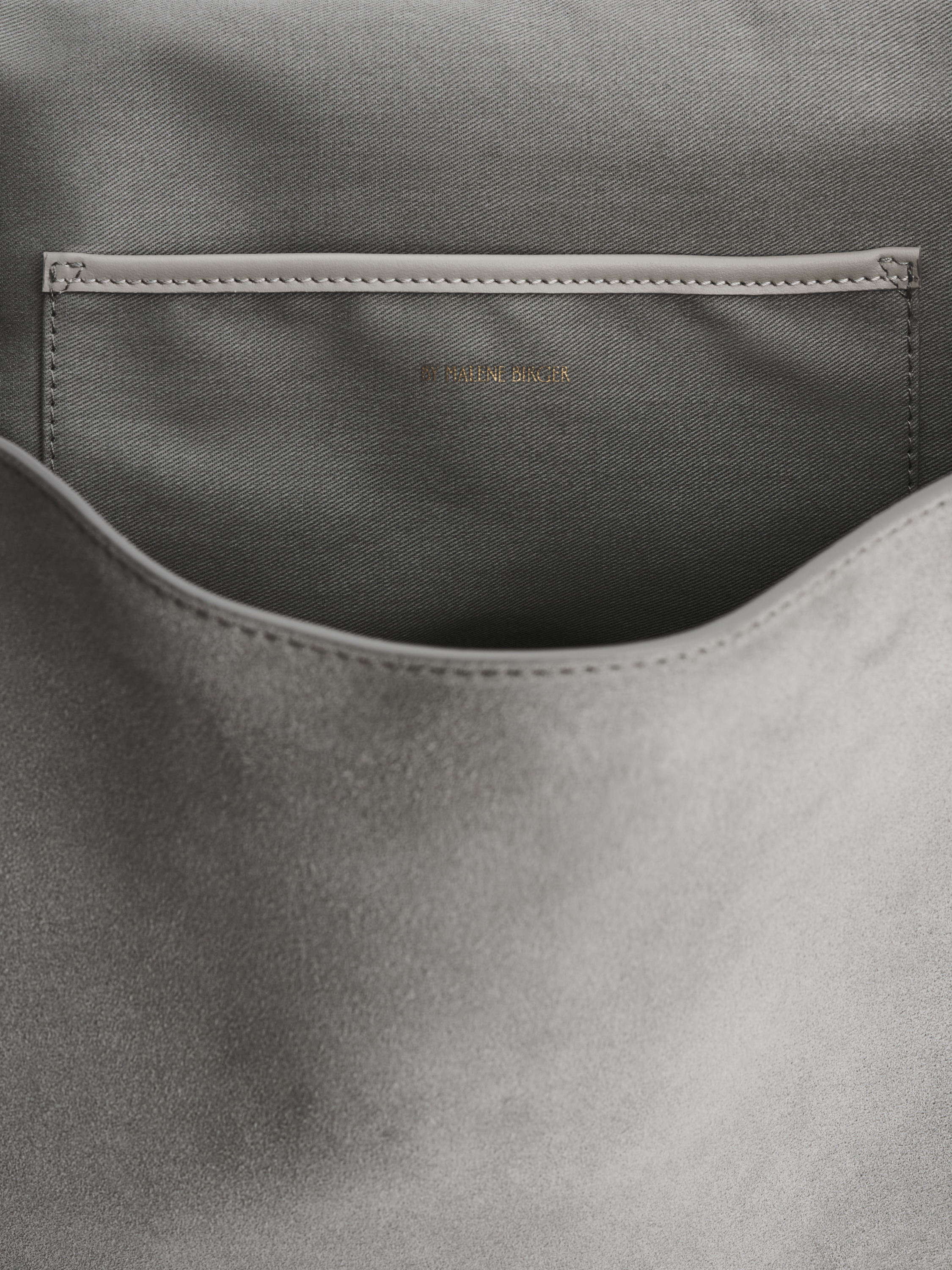 Lelou Shoulder Bag